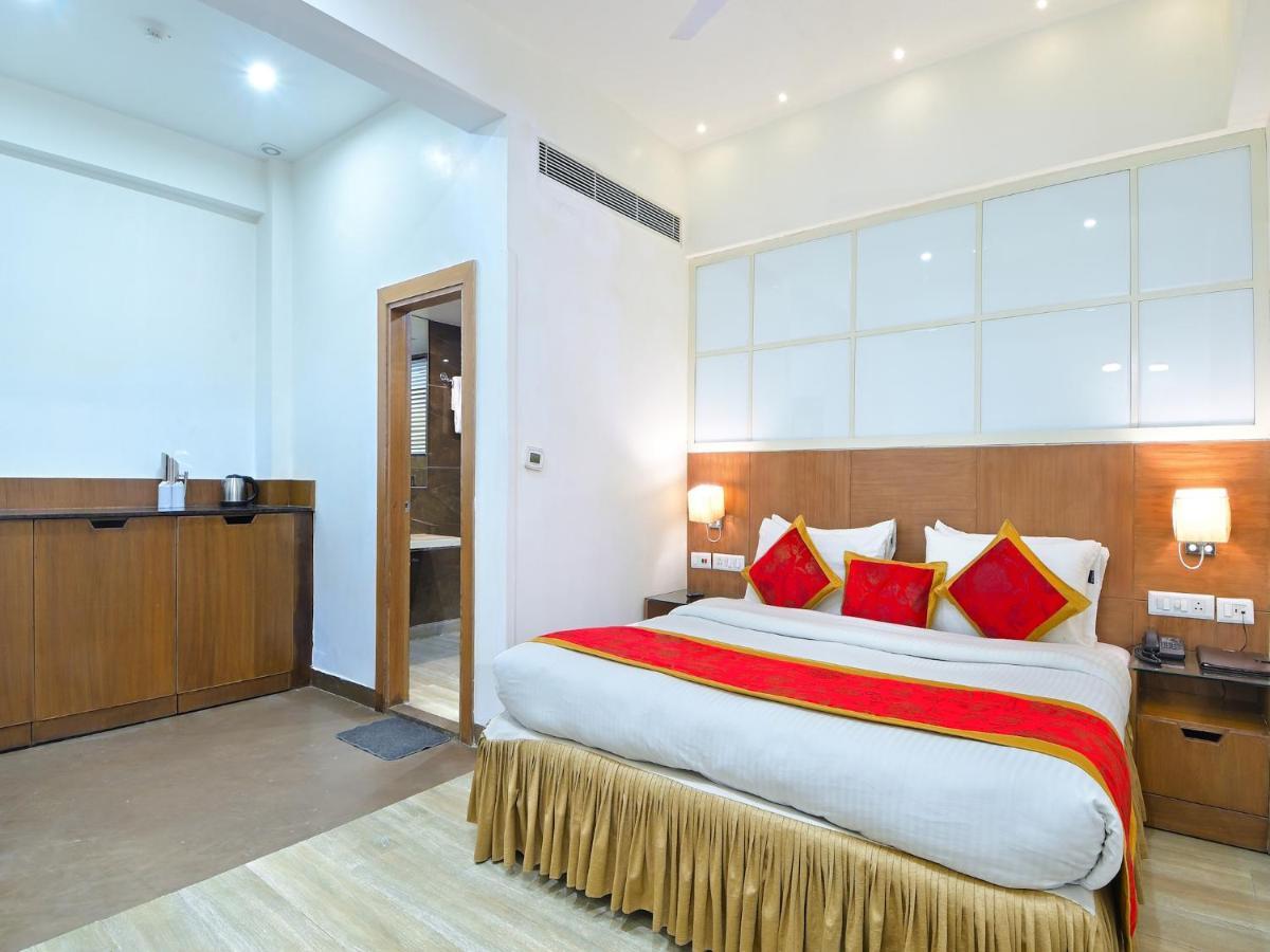 Hotel Hari Piorko - New Delhi Railway Station Экстерьер фото