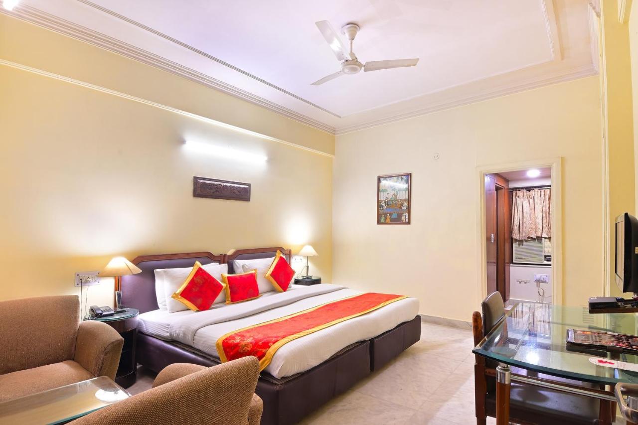 Hotel Hari Piorko - New Delhi Railway Station Экстерьер фото