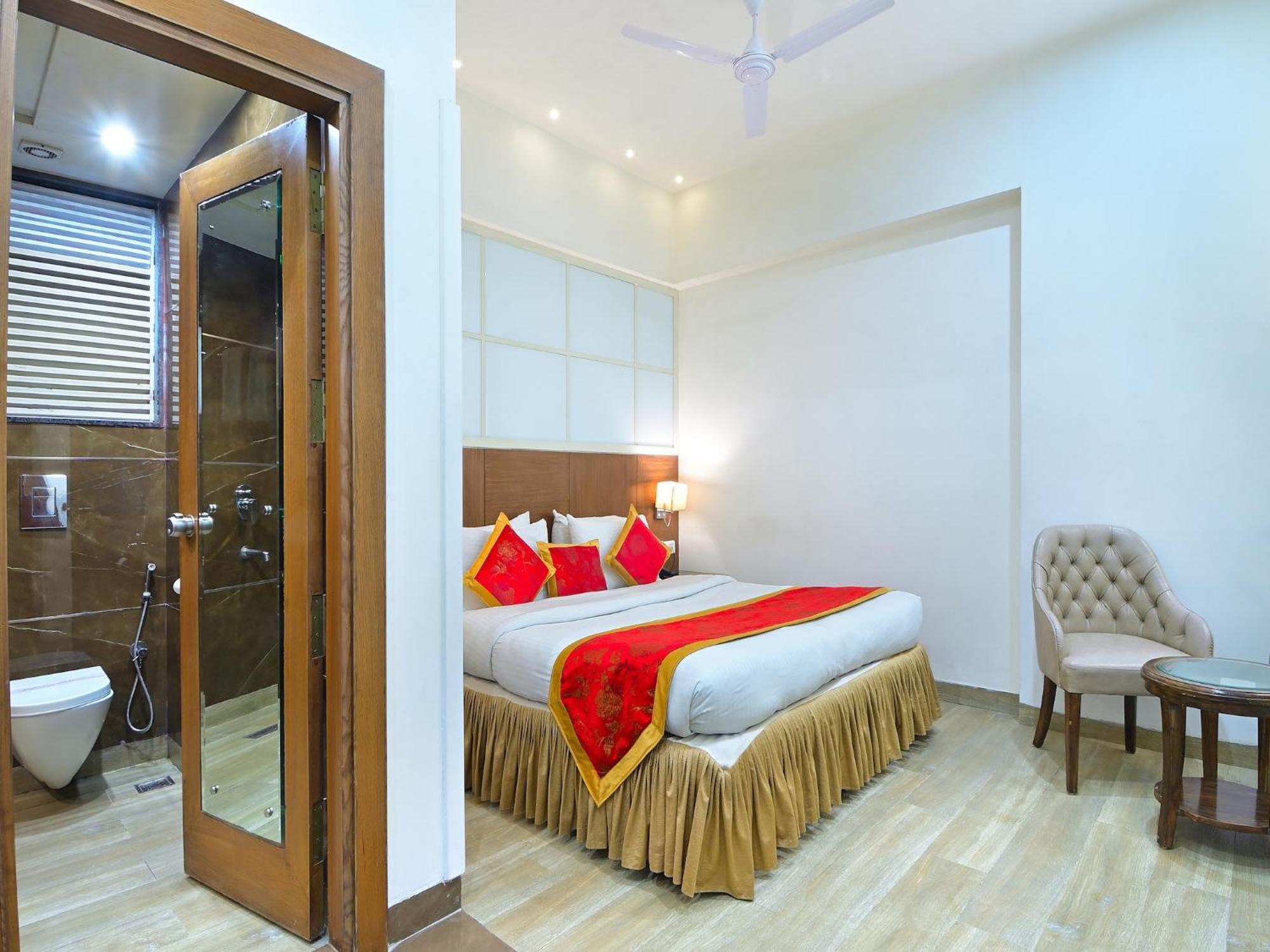Hotel Hari Piorko - New Delhi Railway Station Экстерьер фото