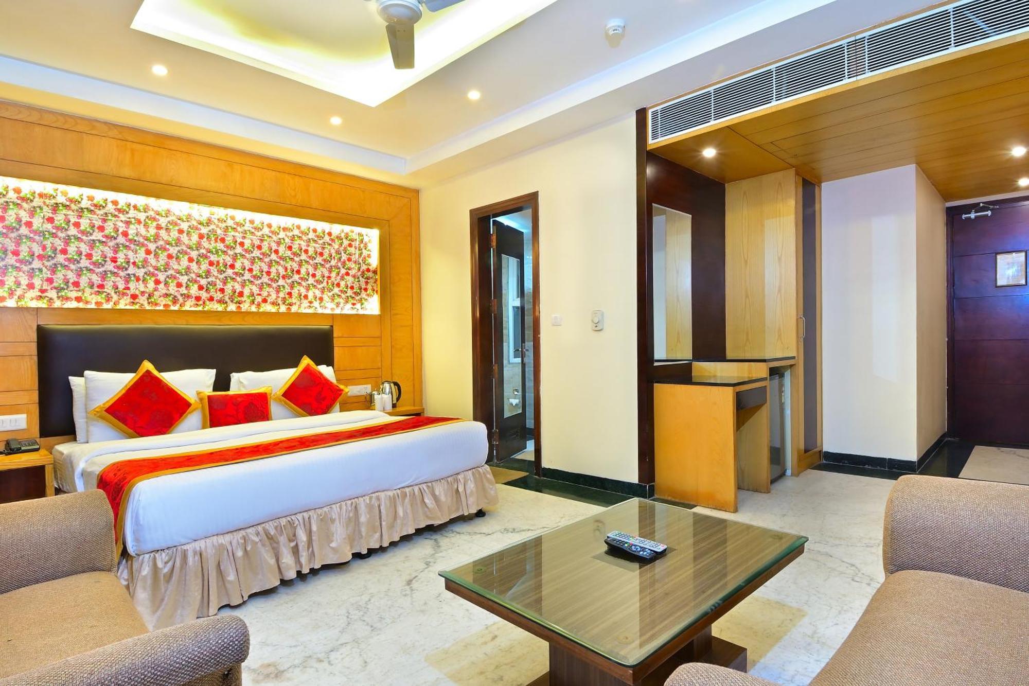 Hotel Hari Piorko - New Delhi Railway Station Экстерьер фото