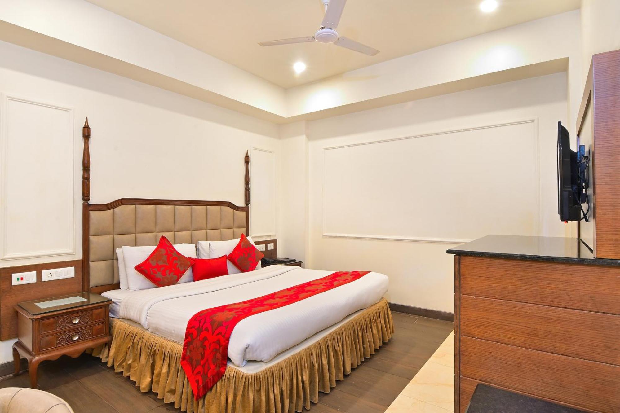 Hotel Hari Piorko - New Delhi Railway Station Экстерьер фото