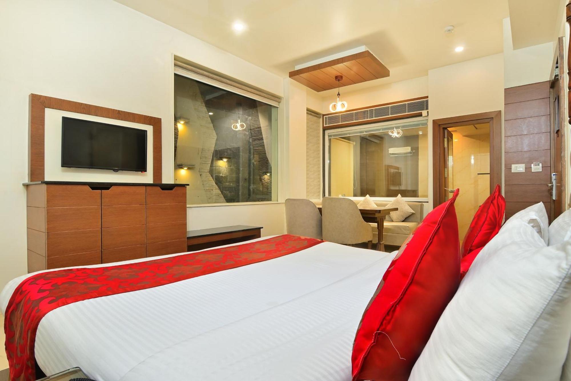 Hotel Hari Piorko - New Delhi Railway Station Экстерьер фото