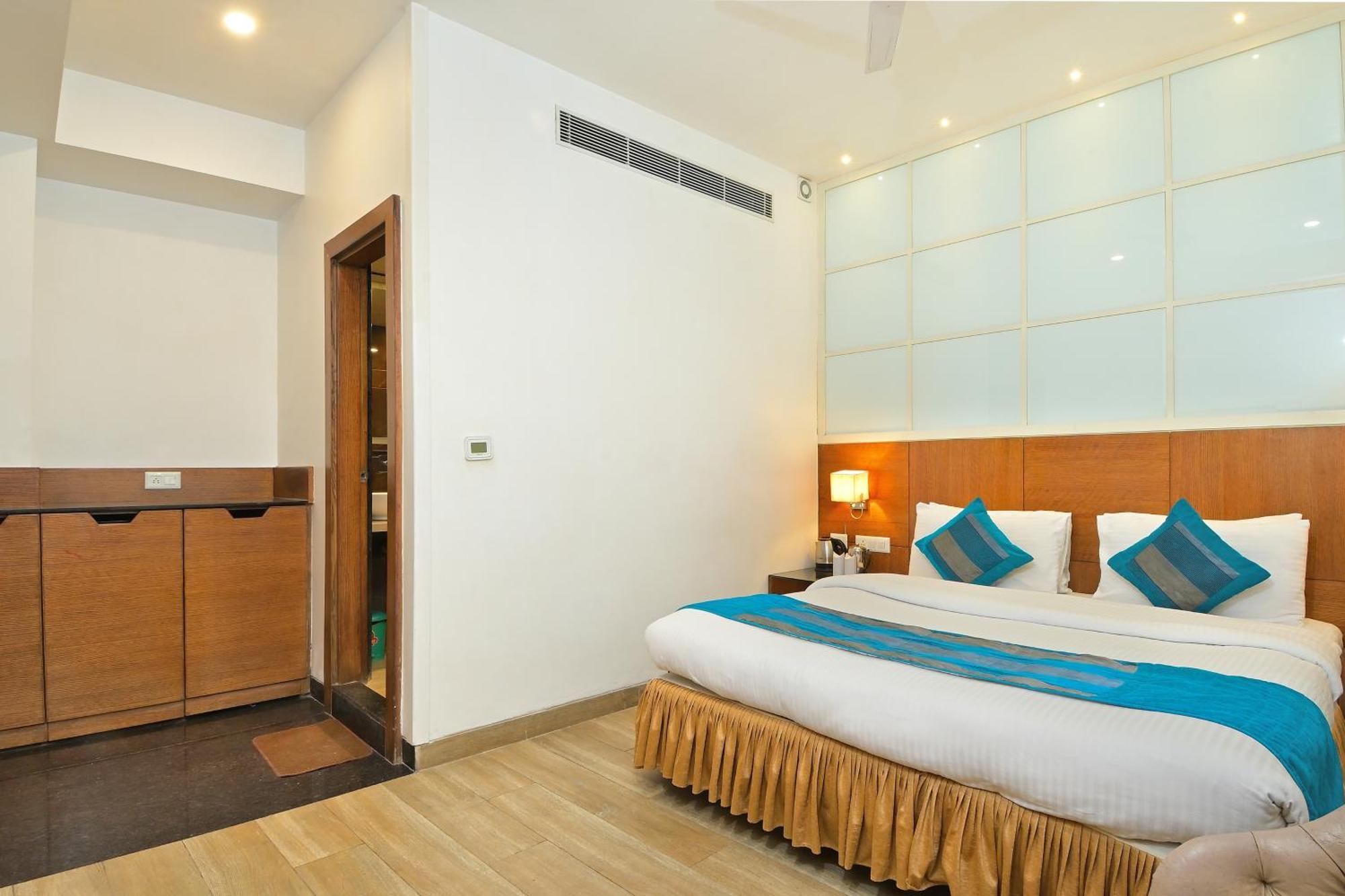 Hotel Hari Piorko - New Delhi Railway Station Экстерьер фото