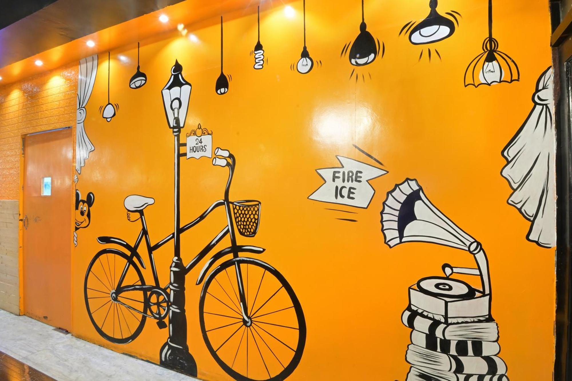 Hotel Hari Piorko - New Delhi Railway Station Экстерьер фото