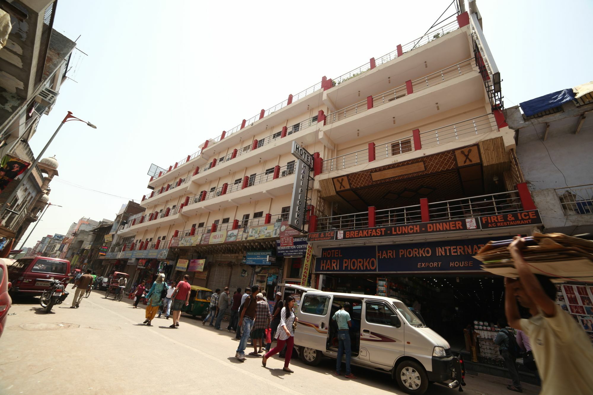 Hotel Hari Piorko - New Delhi Railway Station Экстерьер фото